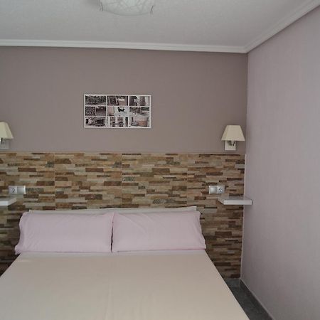 Hostal La Pilarica 파테르나 외부 사진