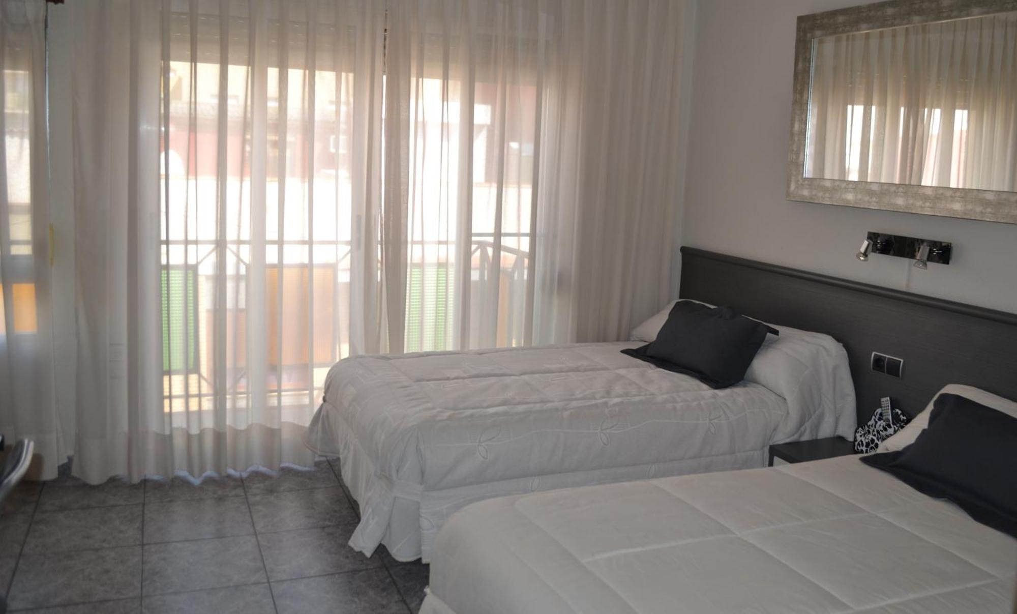 Hostal La Pilarica 파테르나 객실 사진
