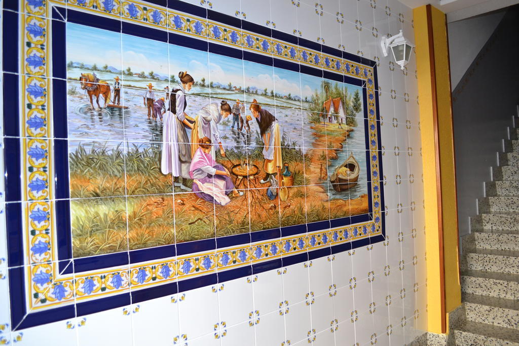 Hostal La Pilarica 파테르나 외부 사진
