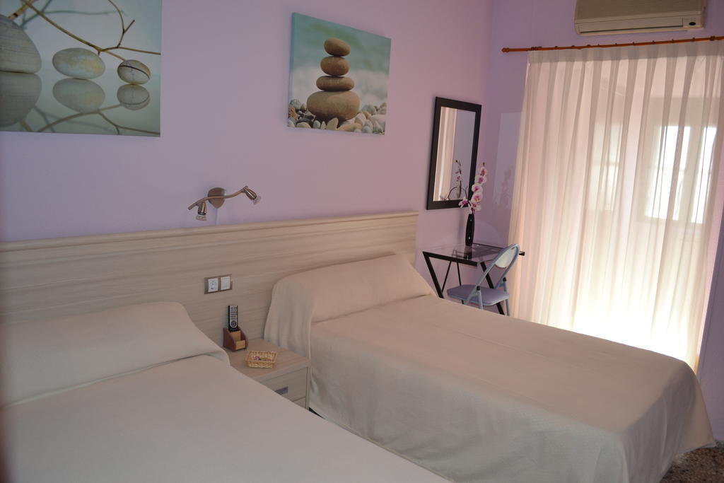 Hostal La Pilarica 파테르나 객실 사진