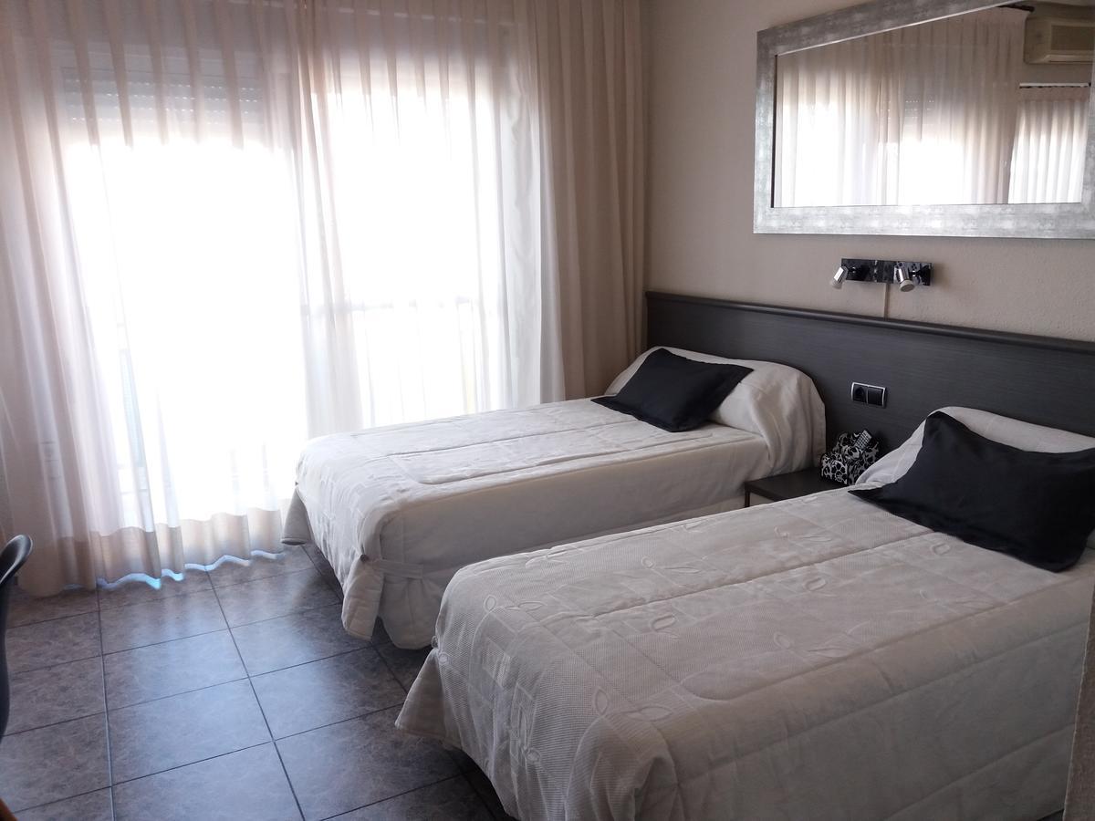 Hostal La Pilarica 파테르나 외부 사진