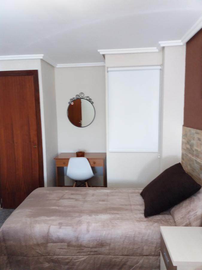 Hostal La Pilarica 파테르나 외부 사진
