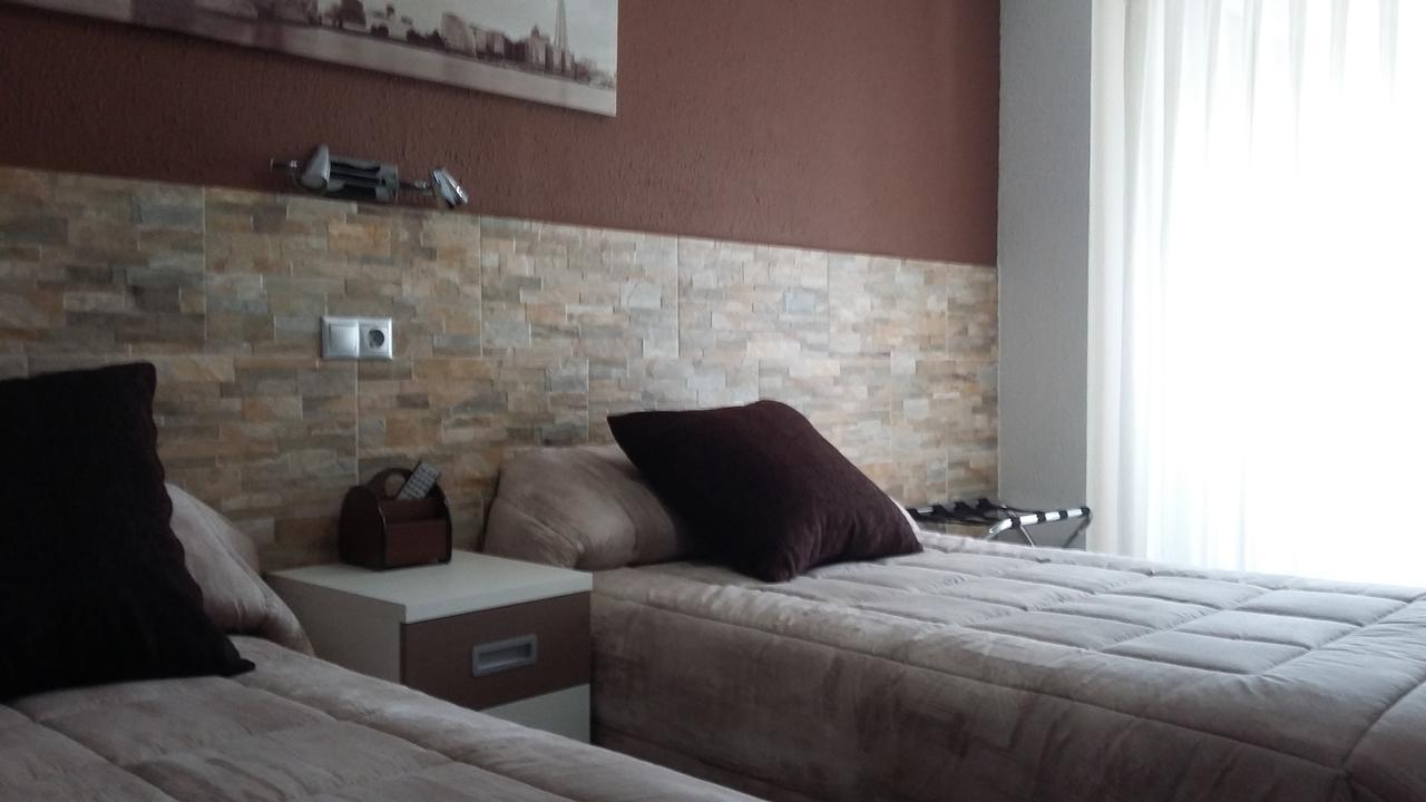 Hostal La Pilarica 파테르나 외부 사진