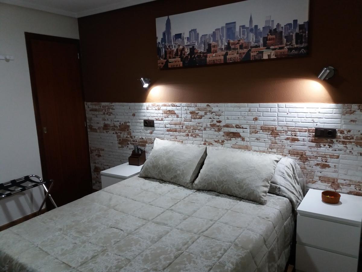 Hostal La Pilarica 파테르나 외부 사진