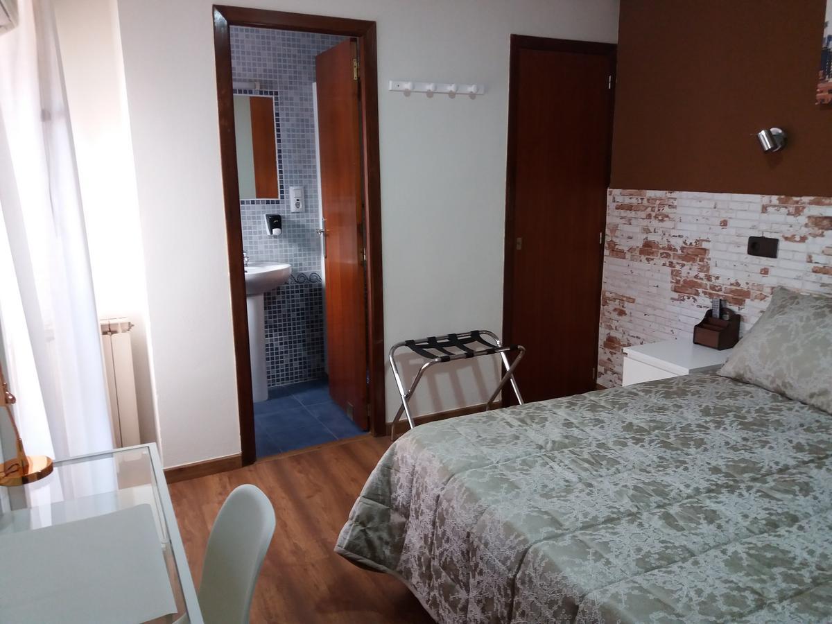 Hostal La Pilarica 파테르나 외부 사진