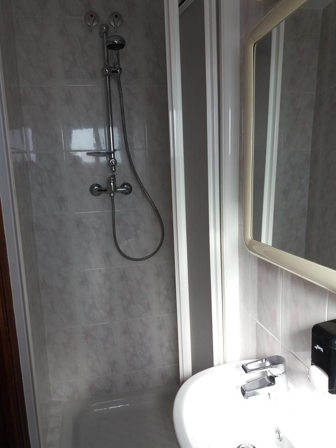 Hostal La Pilarica 파테르나 외부 사진