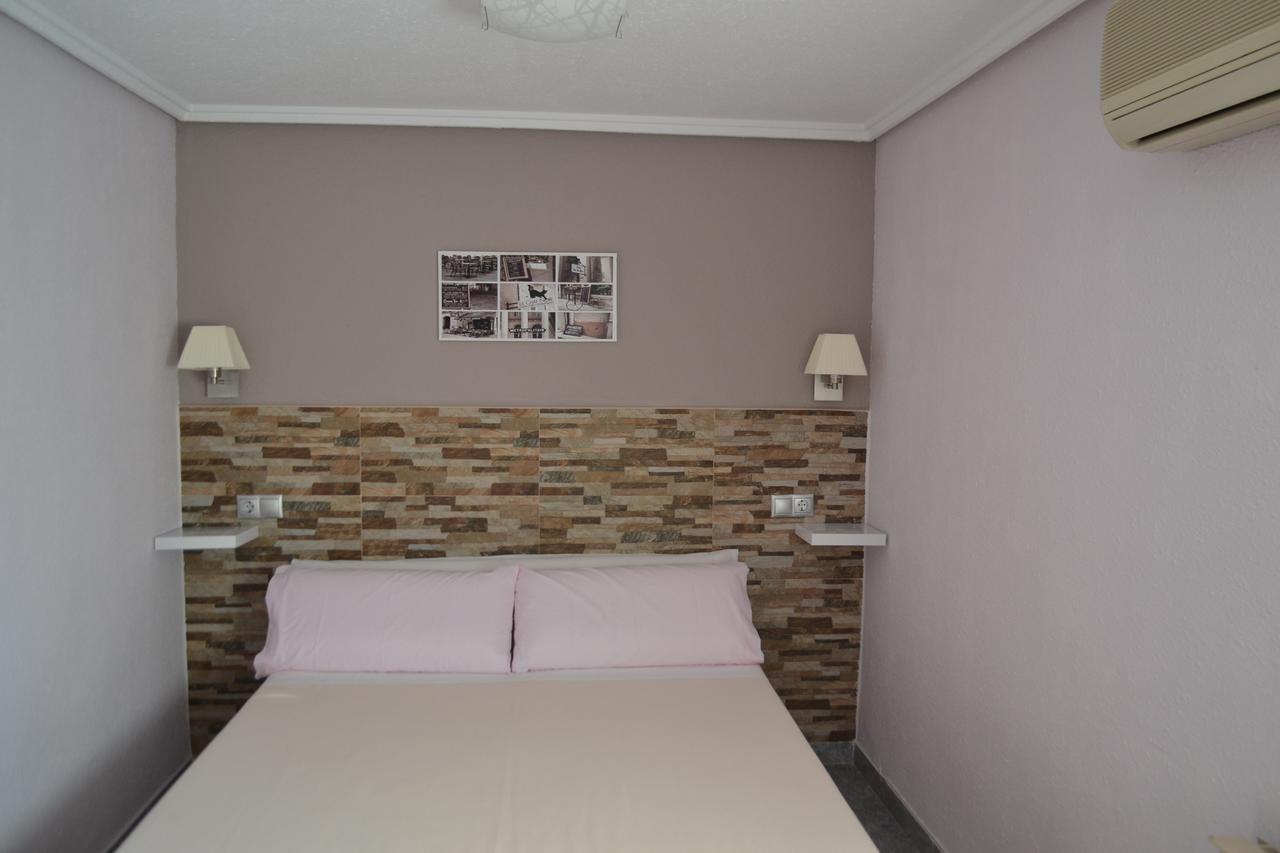 Hostal La Pilarica 파테르나 외부 사진