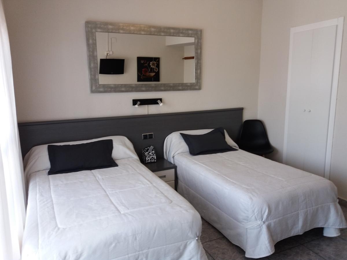 Hostal La Pilarica 파테르나 외부 사진
