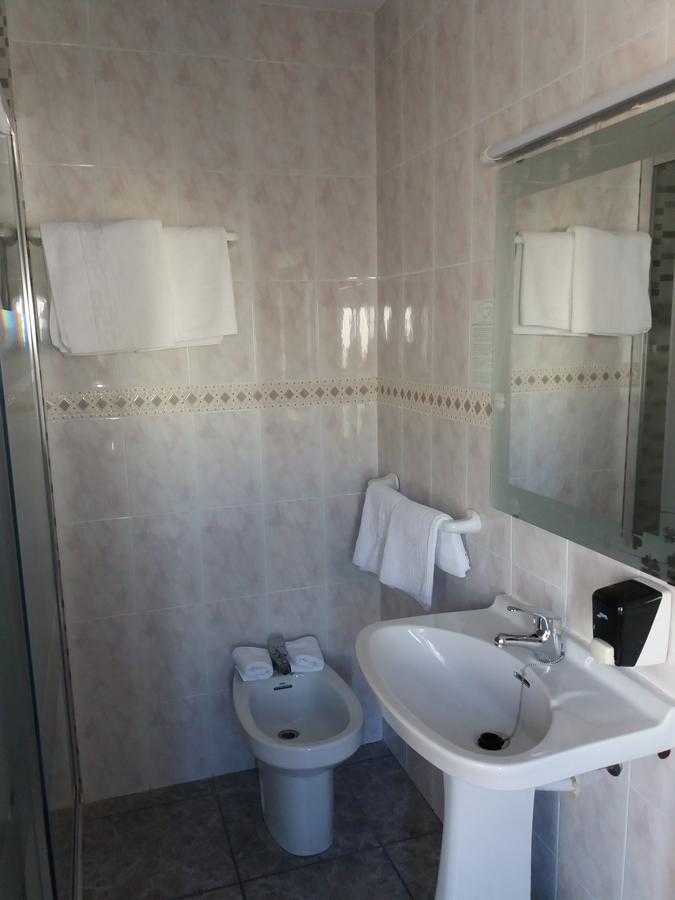 Hostal La Pilarica 파테르나 외부 사진