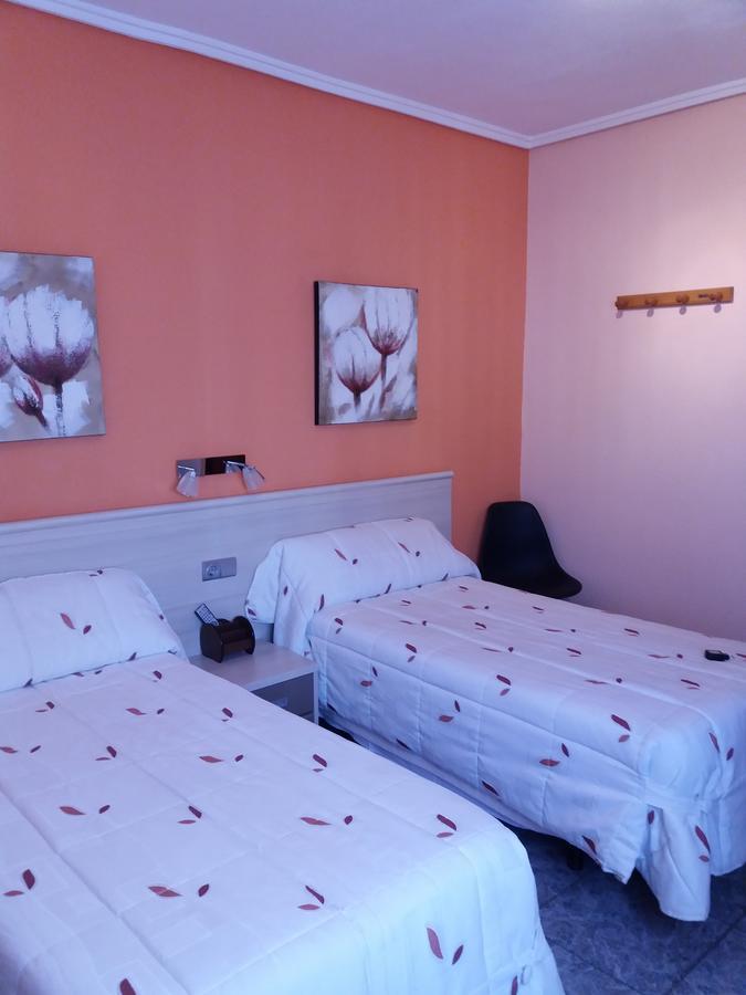 Hostal La Pilarica 파테르나 외부 사진